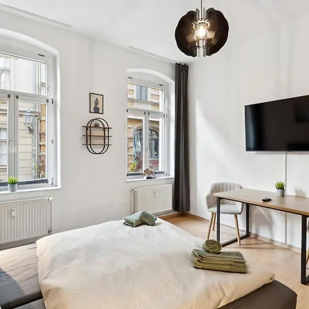 Apartment Larooms Halle - Ku11 - 2 Schlafzimmer - 4 Betten - Waschmaschine & Trockner