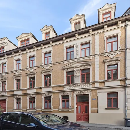Larooms Ku11 - Zentrales & Charmantes Altbauapartment - Inclusiv! In Halle Saale Lägenhet