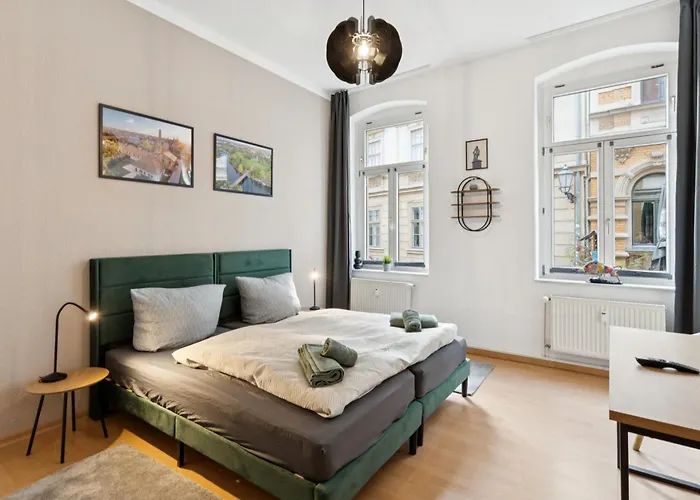 Larooms Ku11 - Zentrales & Charmantes Altbauapartment - All Inclusiv! In Halle Saale Apartment Halle (Saale)